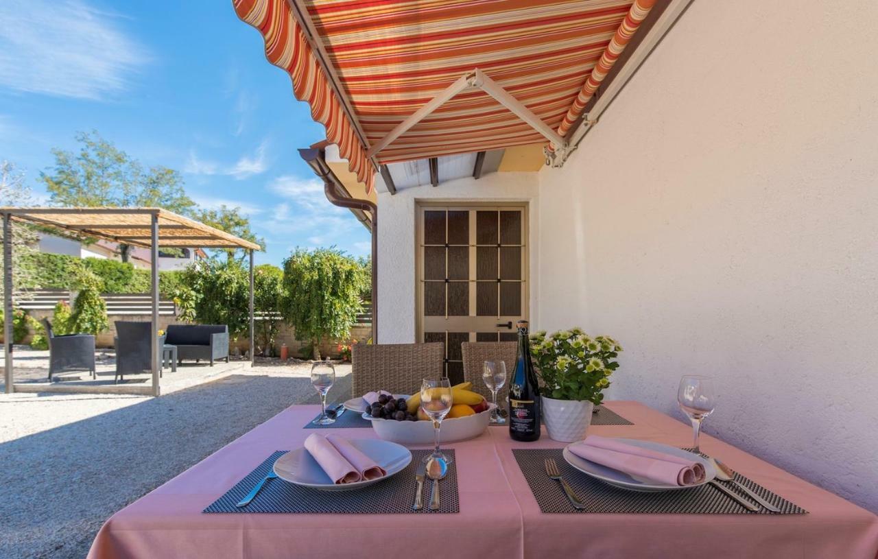 Cottage Nilda I Musalez المظهر الخارجي الصورة